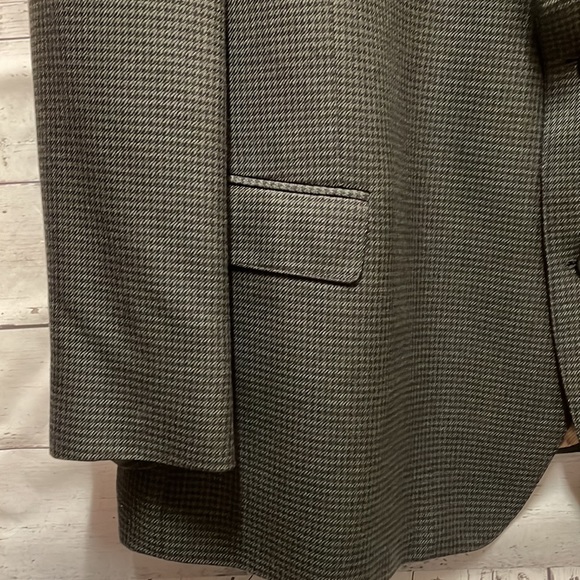 Men Jacket - Picture 4 of 16